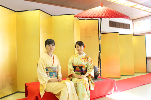 KIMONO GIRLS